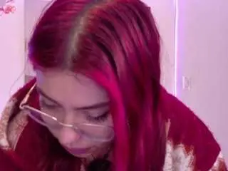 Lil-moon  live sex cam