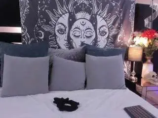 Mirandaaduboiss  live sex cam