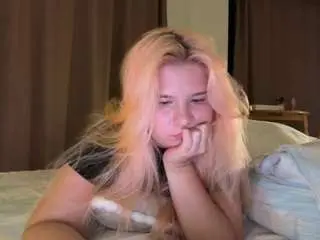 Ponychika  live sex cam