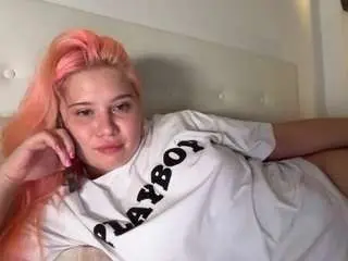 Ponychika  live sex cam