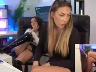 Babesgoeswild  live sex cam