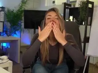 Babesgoeswild  live sex cam