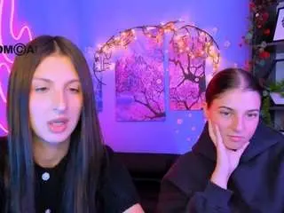 Liaa-love  live sex cam