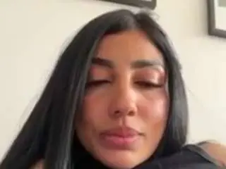 Victoriabenedetti2  live sex cam