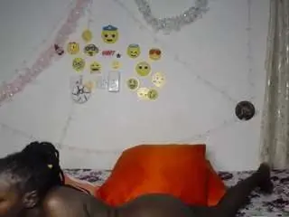 Leilaniqueen  live sex cam