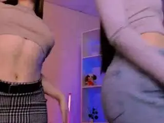 Leslie-bird  live sex cam