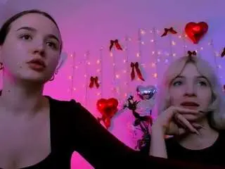 Leslie-bird  live sex cam