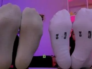 Leslie-bird  live sex cam