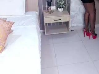 Rebecacorttez  live sex cam