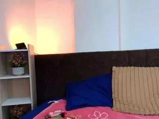 Emiilygrantt  live sex cam