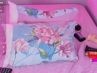 Innocenthazel  live sex cam