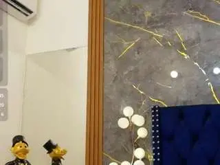 Innocenthazel  live sex cam