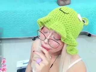 Safiro-agata  live sex cam