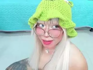 Safiro-agata  live sex cam