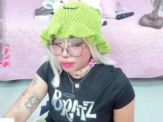 Safiro-agata  live sex cam