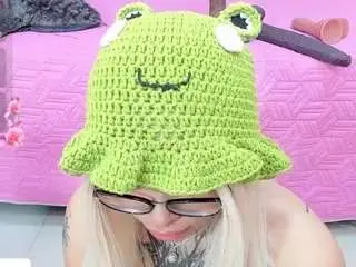 Safiro-agata  live sex cam