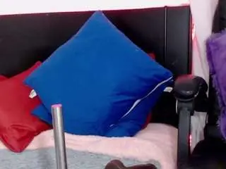 Taylorlady  live sex cam
