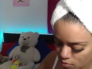 Taylorlady  live sex cam