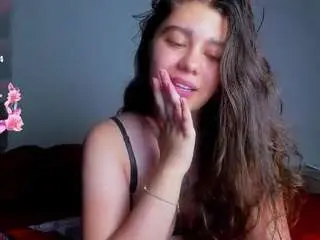 Trishamoore  live sex cam