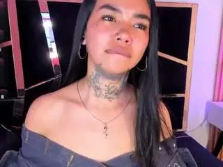 Celeeste-18  live sex cam