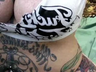 Pamelagunns  live sex cam