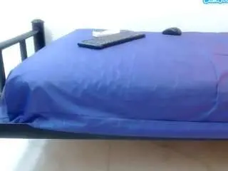 Skynnynasty  live sex cam