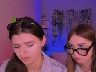 Adri-sky  live sex cam