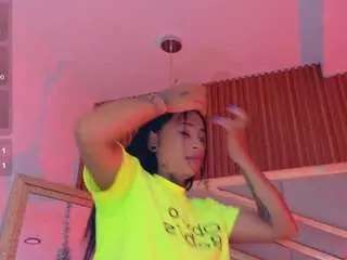 Hollyvega  live sex cam