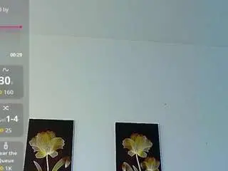 Hollyvega  live sex cam
