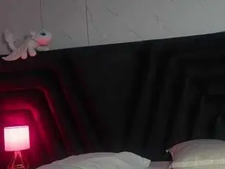 Hollyvega  live sex cam