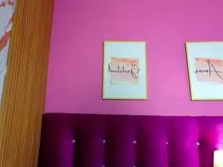 Hollyvega  live sex cam