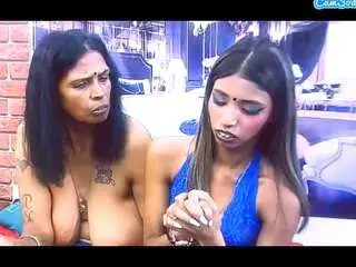 Indiansexyslender  live sex cam