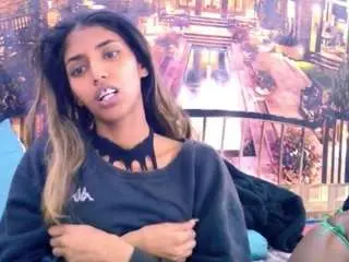 Indiansexyslender  live sex cam