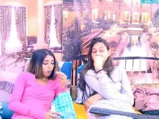Indiansexyslender  live sex cam