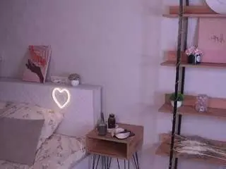 Joanwittig  live sex cam