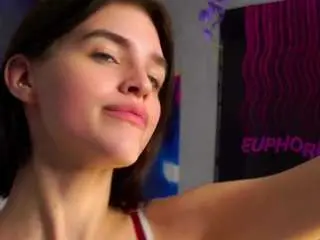 Mariamfares  live sex cam