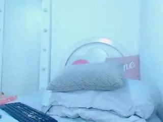 Naanysquiirt  live sex cam