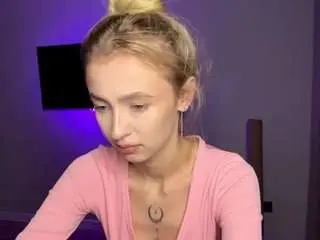 Allenakaralis  live sex cam