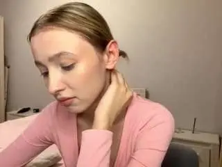 Allenakaralis  live sex cam