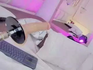 Charlotsweett  live sex cam