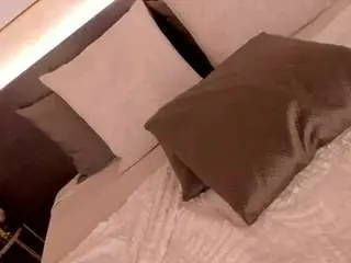 Isabellestorm  live sex cam