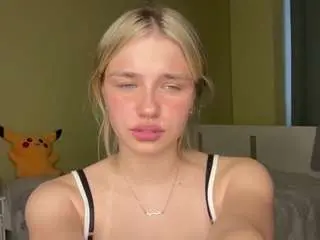 Katerinepulkkinen  live sex cam