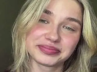 Katerinepulkkinen  live sex cam