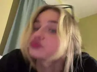 Katerinepulkkinen  live sex cam