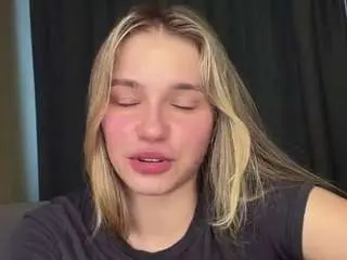 Katerinepulkkinen  live sex cam