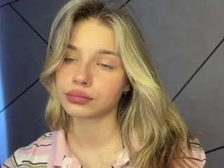 Katerinepulkkinen  live sex cam