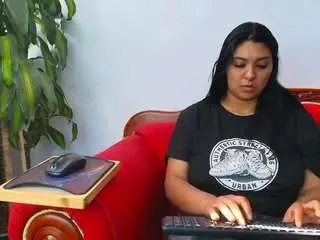 Kiindred  live sex cam