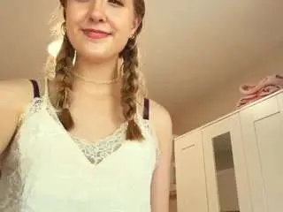 Melainetosh  live sex cam