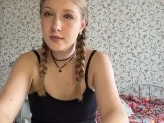 Melainetosh  live sex cam