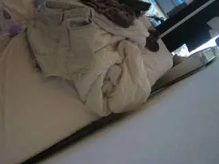 Voyeurcam-julmodels-whitebed-4  live sex cam